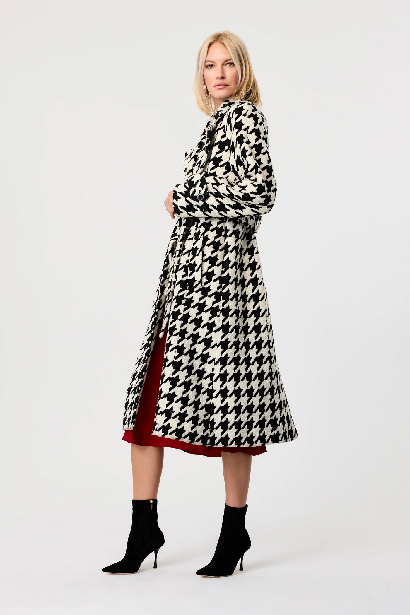 Brandy Houndstooth Coat in Jet Optic