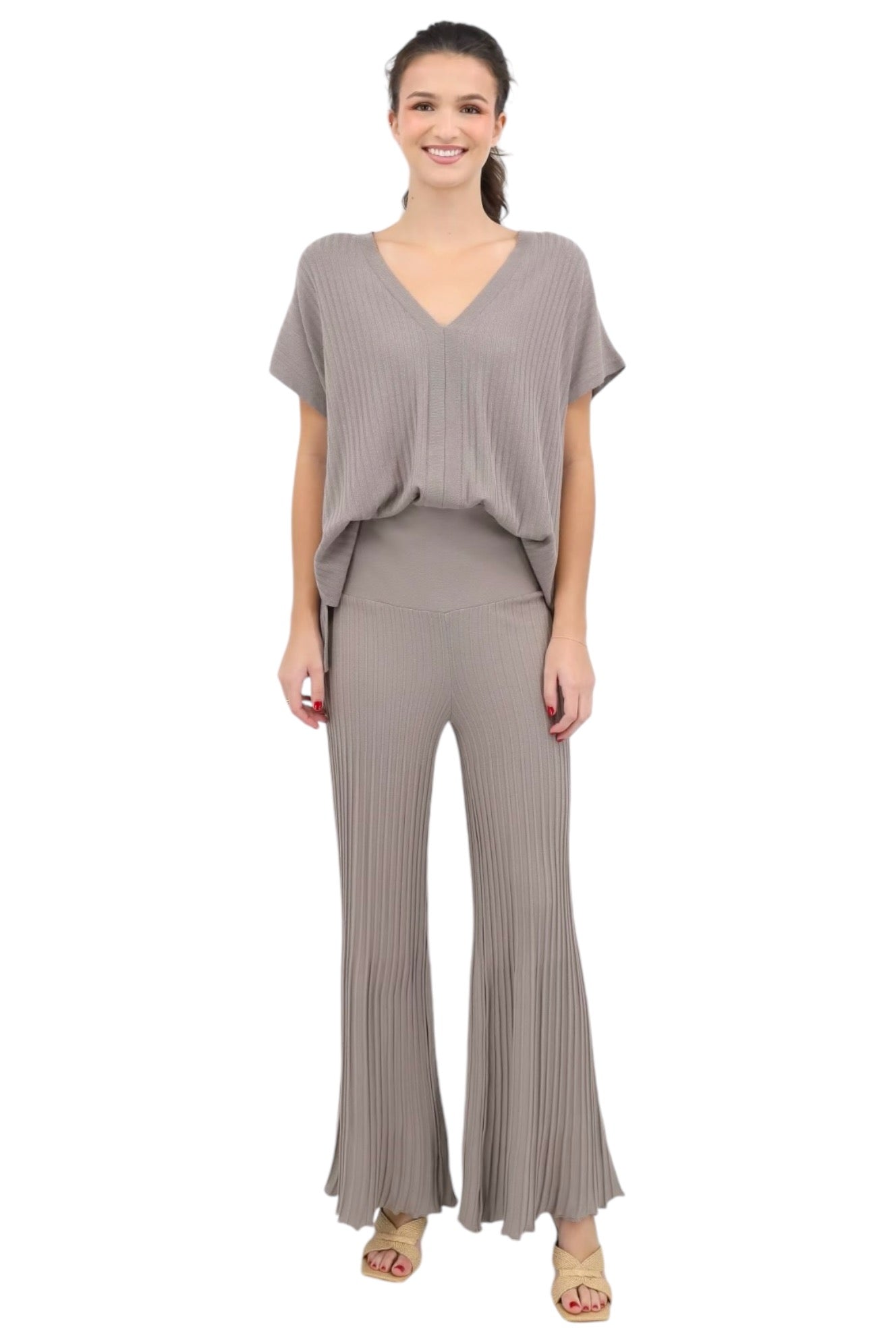 Julia Wide-Leg Pant in Taupe