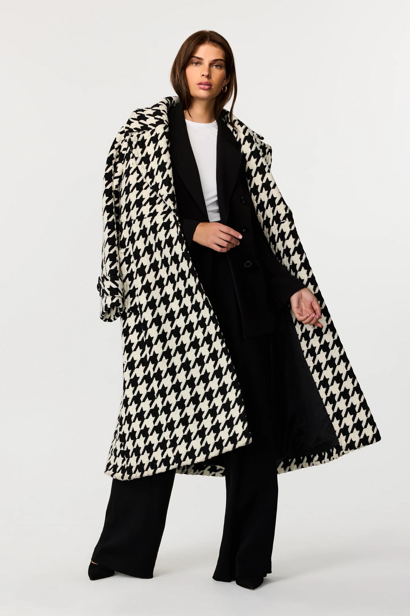 Brandy Houndstooth Coat in Jet Optic