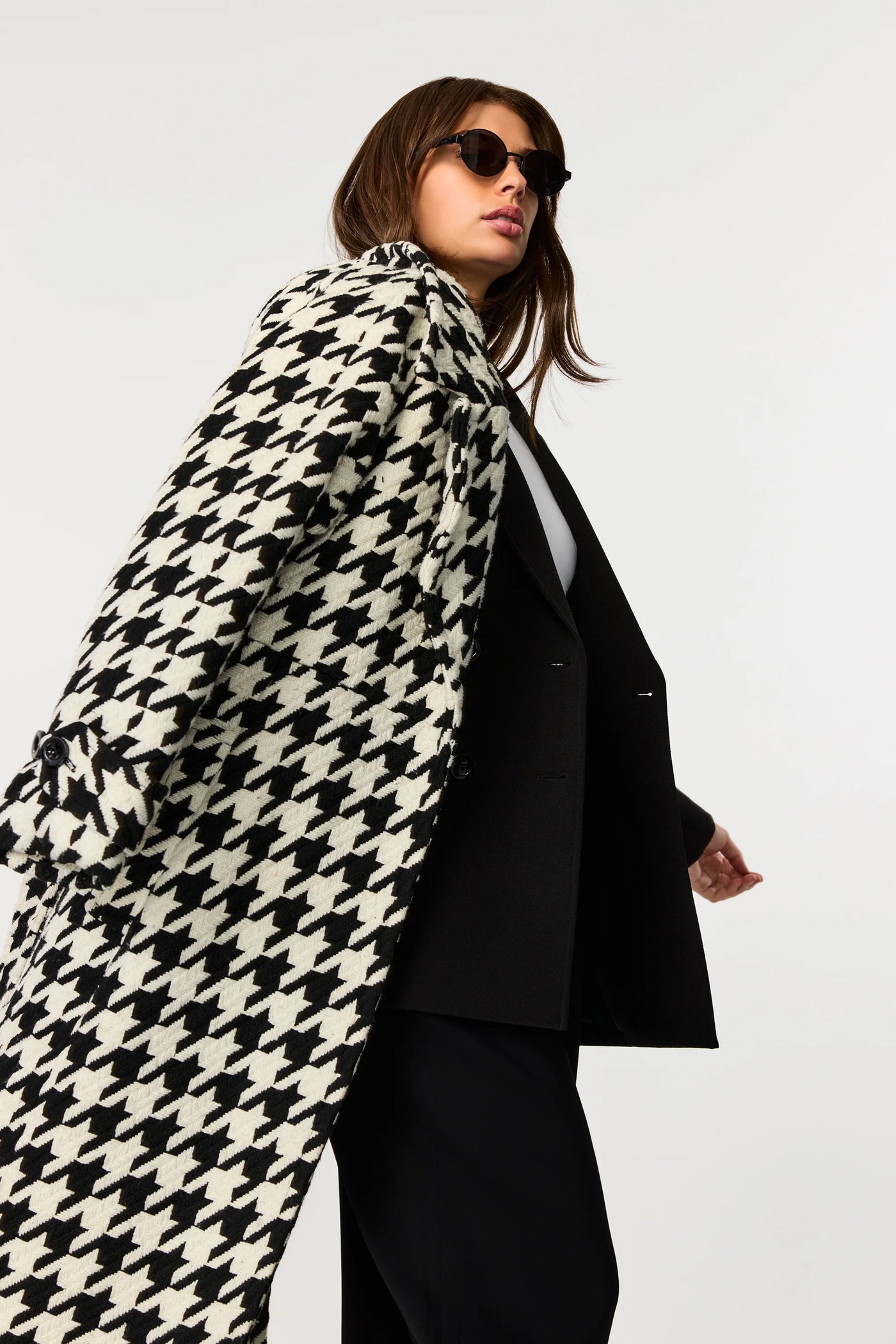 Brandy Houndstooth Coat in Jet Optic